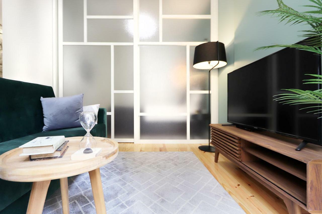 Hm - Pinheiro Downtown Living Apartment Porto Luaran gambar